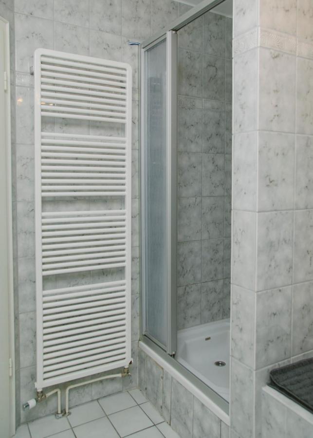 Gaestehaus Vigliarolo Gewerblich Jedes Zimmer Eigenes Bad Gemeinschaftskueche Elmshorn Luaran gambar